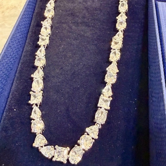 Swarovski Crystal Silver Necklace - Picture 6 of 8